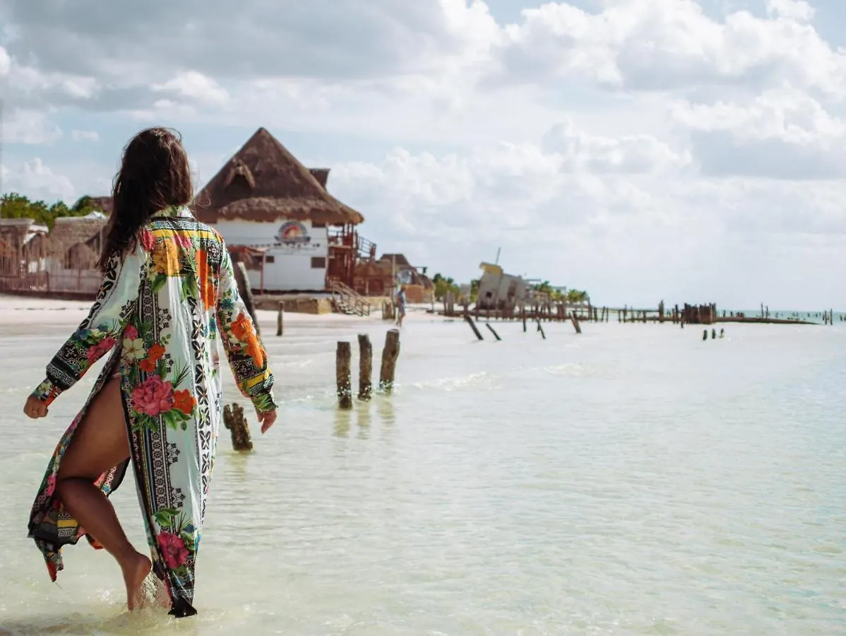 Golden Paradise Beach Holbox Hotel