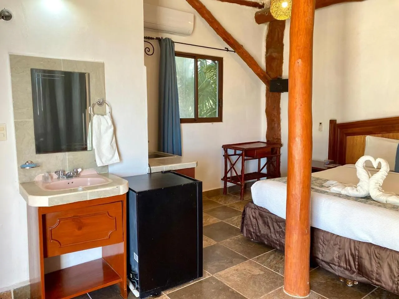 Golden Paradise Beachfront Isla Holbox