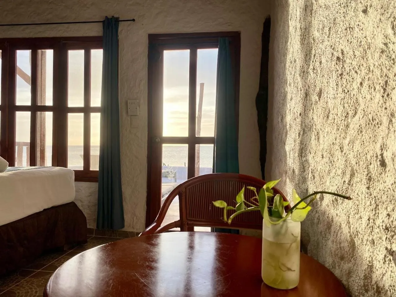 Golden Paradise Beachfront Isla Holbox Hotel