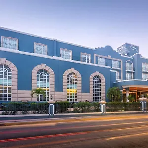 Mercedes Curio Collection By Hilton Messico