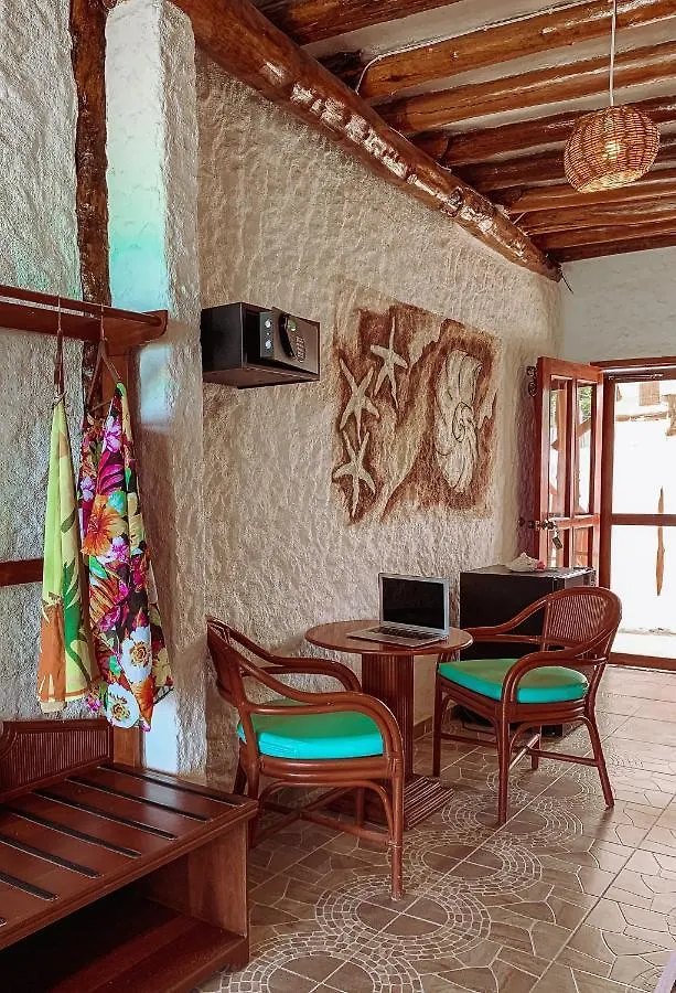 Golden Paradise Beach Isla Holbox